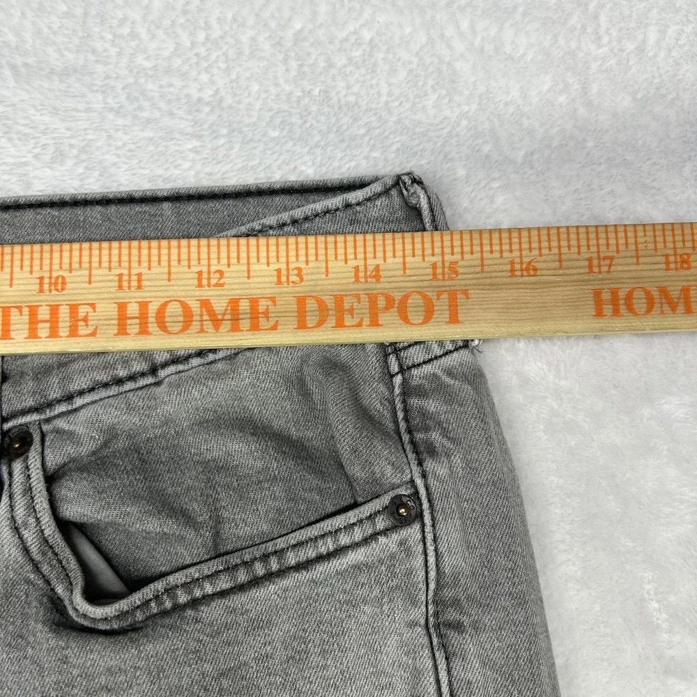 Levi's 514 Straight Jeans Men's Gray Denim Pockets Classic Zip Fly‎ - 30X30